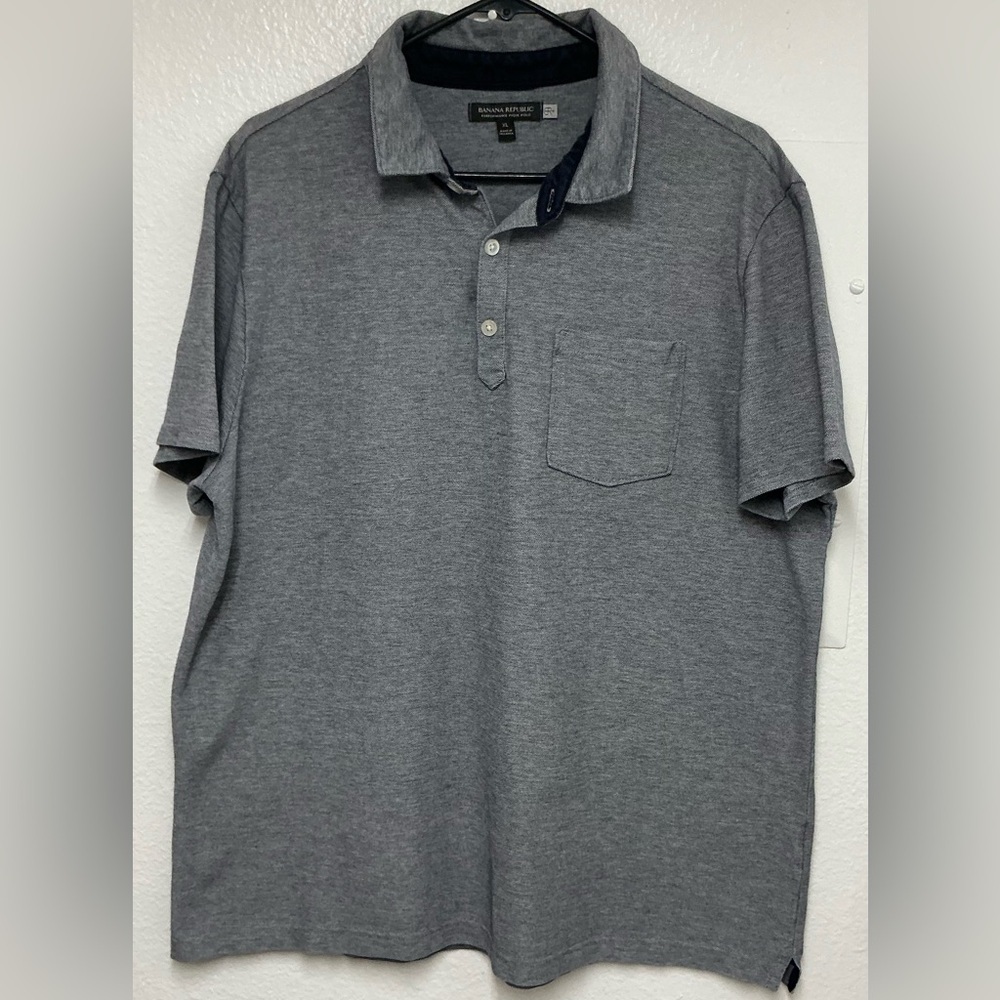 Banana Republic Men’s Gray Polo Shirt Classic Design